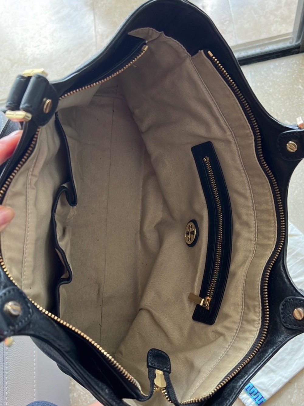 Bag - Picture 4 of 5